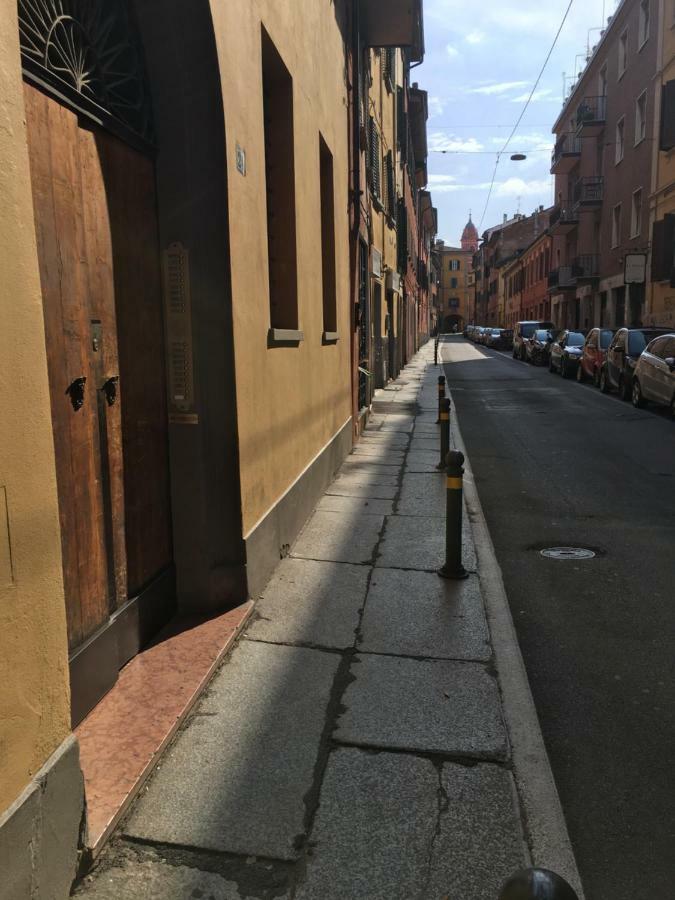 Appartamento Rialto Болонья Екстер'єр фото